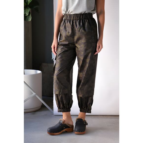 Tibi Tech Camo Ankle Zip Pull On Cargo Jogger Pants Army Green Size Small - Picture 1 of 9